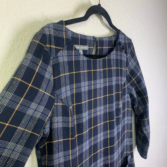 LAURA ASHLEY Dress 8 Shift Plaid Navy Checked Wool Front Pockets Keyhole Closure - Picture 6 of 16